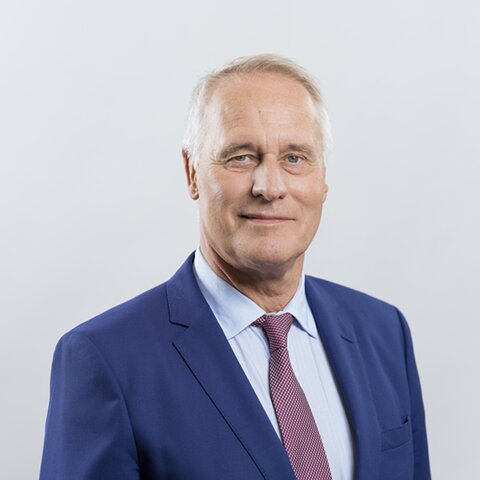 Portraitfoto Achim Meyer auf der Heyde – 