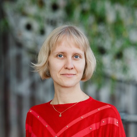 Porträtfoto von Dr. Josefa Kny – 