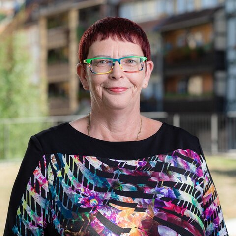 Portraitfoto Anke Hofmann-Domke – 