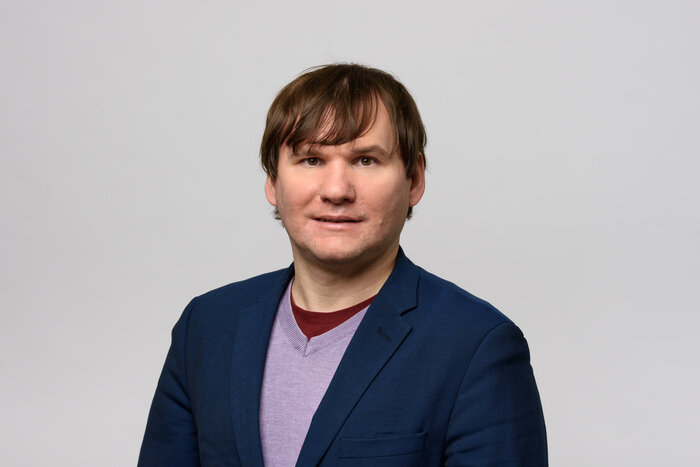 Portraitfoto von Toni Schellenberg –
