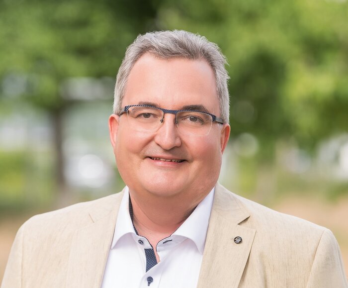 Portraitfoto Martin Lauterbach –