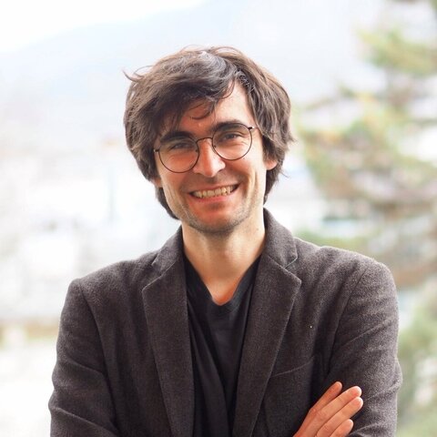 Portraitfoto von Prof. Dr. Felix Wilke – 